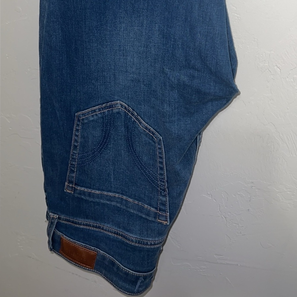 Hollister Women's Denim Jeans in Blue - Picture 3 of 3
